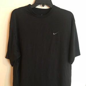 Nike dri-fit t-shirt Black medium